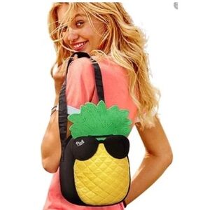 NWT PINK Victoria’s Secret pineapple cooler lunch box